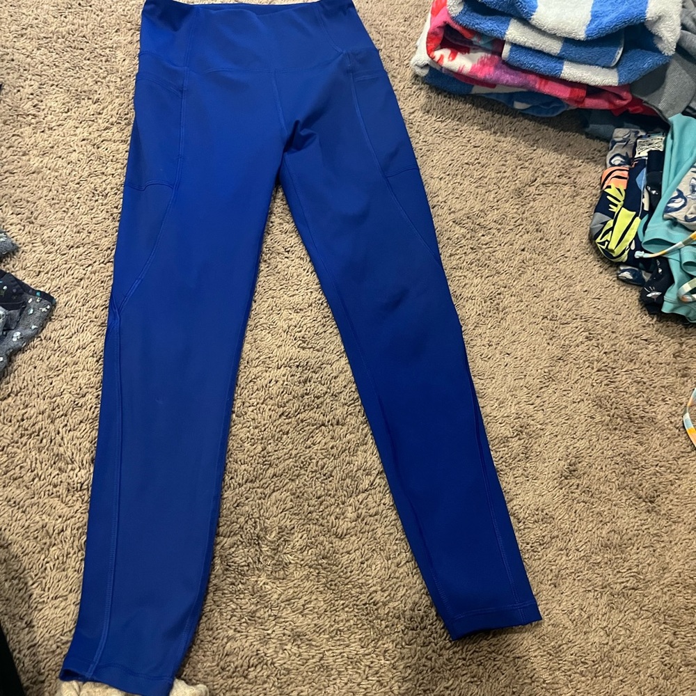 women’s athletic leggings